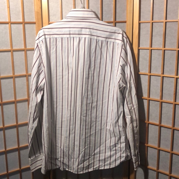 Men’s American Eagle Vintage Fit Button Down. - Picture 2 of 3